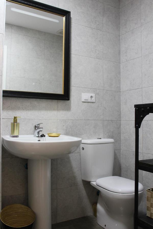 Luxury Apartment *
